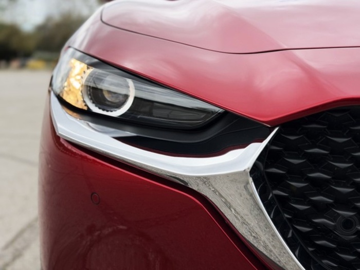 MazdaCX-30 2.0 Skyactiv-X Evolution 2WD 137 kW (186 CV) Vehículo usado en Barcelona - 11 MazdaCX-30 2.0 Skyactiv-X Evolution 2WD 137 kW (186 CV) Vehículo usado en Barcelona - 11