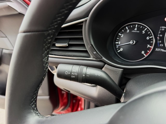 MazdaCX-30 2.0 Skyactiv-X Evolution 2WD 137 kW (186 CV) Vehículo usado en Barcelona - 18