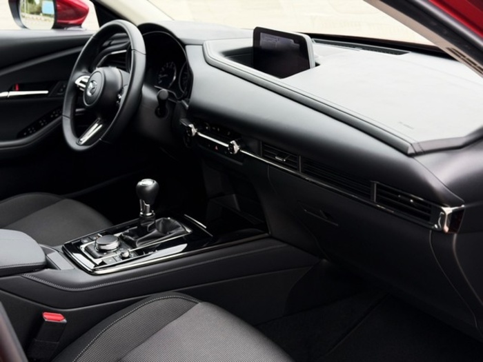 MazdaCX-30 2.0 Skyactiv-X Evolution 2WD 137 kW (186 CV) Vehículo usado en Barcelona - 35 MazdaCX-30 2.0 Skyactiv-X Evolution 2WD 137 kW (186 CV) Vehículo usado en Barcelona - 35