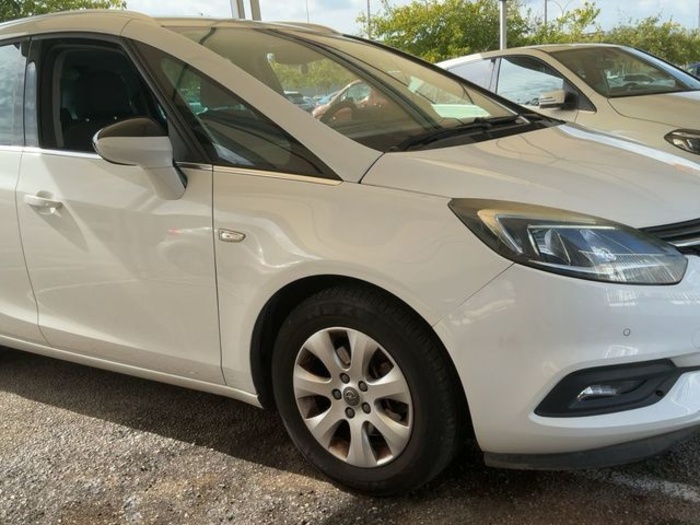 OpelZafira 1.4 Turbo S&S Selective 103 kW (140 CV) Vehículo usado en Barcelona - 5 OpelZafira 1.4 Turbo S&S Selective 103 kW (140 CV) Vehículo usado en Barcelona - 5