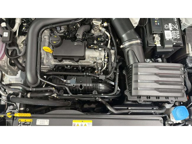 SEATLeón 1.0 TSI S&S FR 25 Aniversario 81 kW (110 CV) Vehículo usado en Barcelona - 26