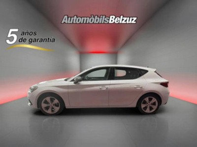 SEAT León 1.0 TSI S&S FR 25 Aniversario 81 kW (110 CV) SEAT León 1.0 TSI S&S FR 25 Aniversario 81 kW (110 CV)
