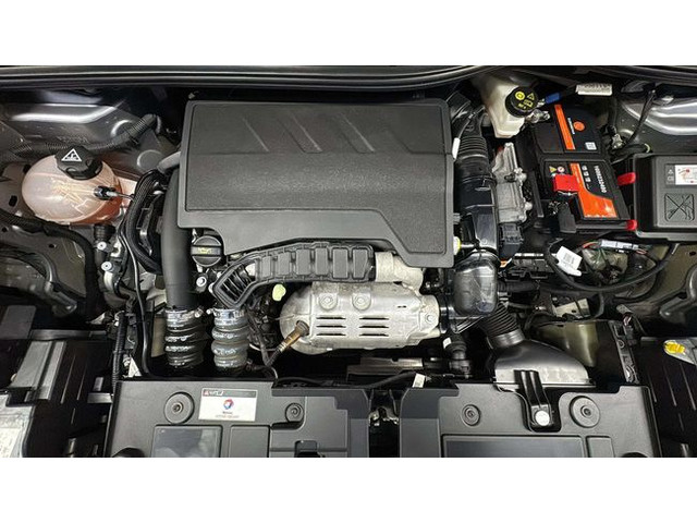 CitroenC4 PureTech 130 S&S 6v Feel Pack 96 kW (130 CV) Vehículo usado en Barcelona - 19