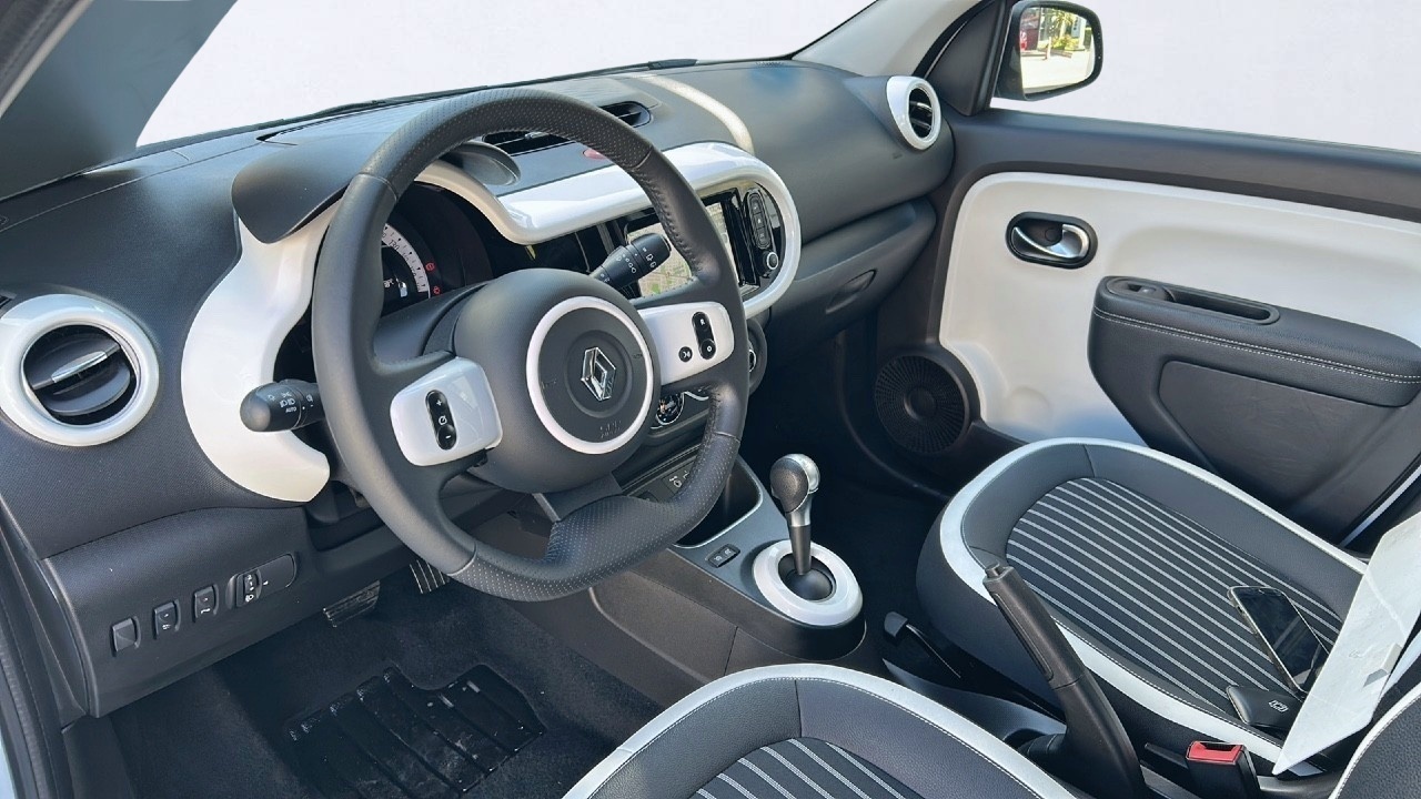 Renault Twingo R80 batería 20kWh 60 kW (81 CV) - foto 7 de Renault Twingo
