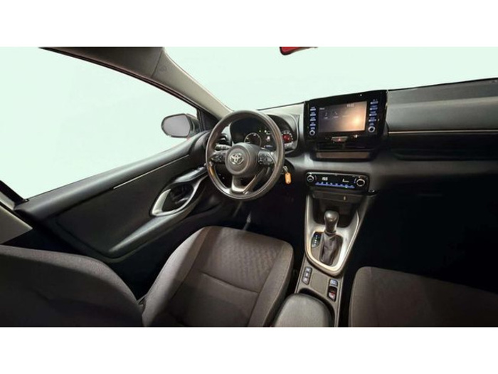 ToyotaYaris 120H Business Plus 85 kW (116 CV) Vehículo usado en Barcelona - 11 ToyotaYaris 120H Business Plus 85 kW (116 CV) Vehículo usado en Barcelona - 11