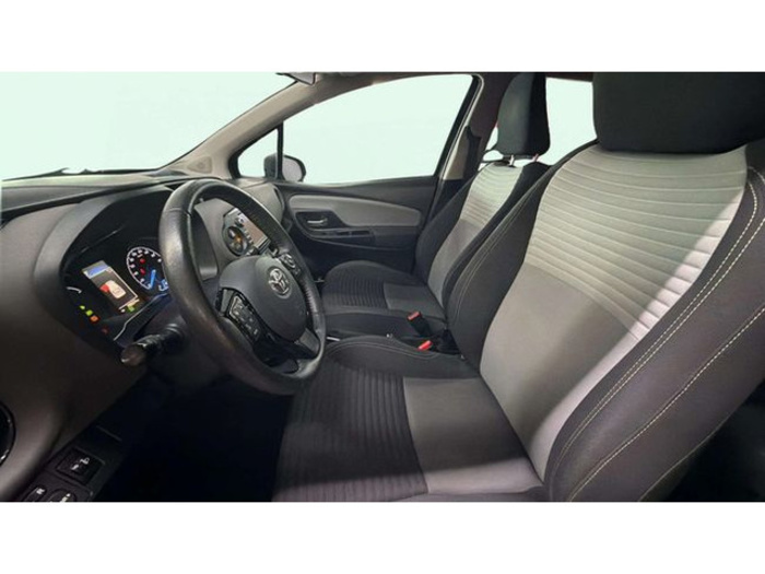 ToyotaYaris 1.5 Hybrid Active 74 kW (100 CV) Vehículo usado en Barcelona - 9 ToyotaYaris 1.5 Hybrid Active 74 kW (100 CV) Vehículo usado en Barcelona - 9