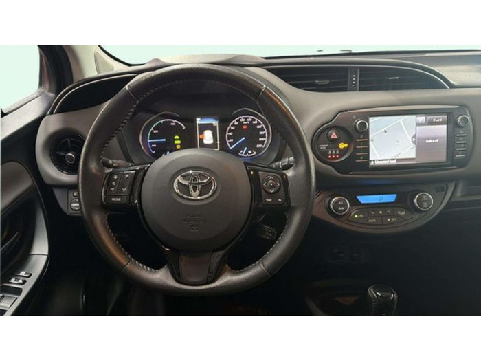 ToyotaYaris 1.5 Hybrid Active 74 kW (100 CV) Vehículo usado en Barcelona - 12 ToyotaYaris 1.5 Hybrid Active 74 kW (100 CV) Vehículo usado en Barcelona - 12