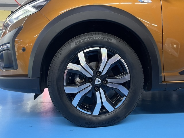 DaciaSandero Essential 74kW (100CV) ECO-G Vehículo usado en Barcelona - 28