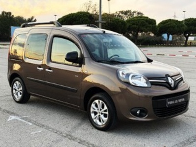 Renault Kangoo Combi Expression M1-AF Energy TCe 85 kW (115 CV) Renault Kangoo Combi Expression M1-AF Energy TCe 85 kW (115 CV)