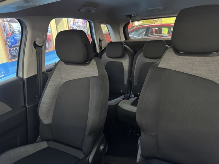CitroenC4 Picasso 1.6 e-HDI Seduction ETG6 68 kW (92 CV) Vehículo usado en Barcelona - 22 CitroenC4 Picasso 1.6 e-HDI Seduction ETG6 68 kW (92 CV) Vehículo usado en Barcelona - 22