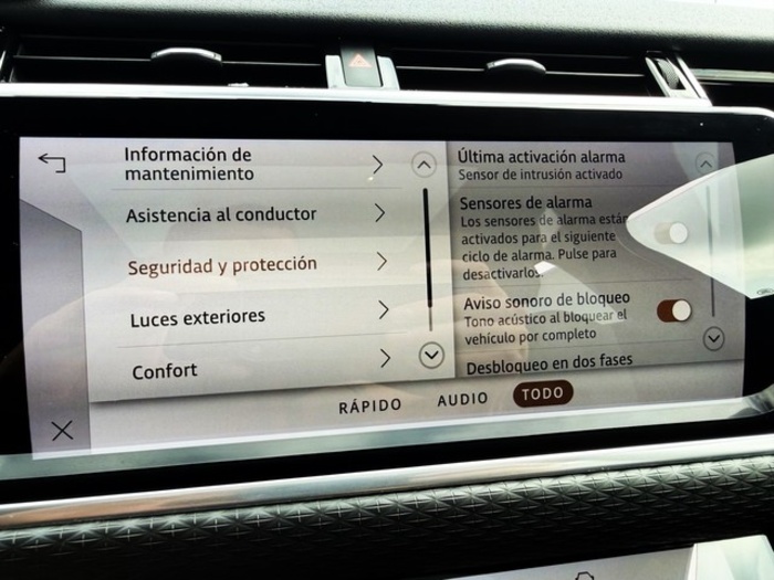 Land RoverRange Rover Velar 2.0 I4 R-Dynamic S 4WD Auto 150 kW (204 CV) Vehículo usado en Barcelona - 28 Land RoverRange Rover Velar 2.0 I4 R-Dynamic S 4WD Auto 150 kW (204 CV) Vehículo usado en Barcelona - 28