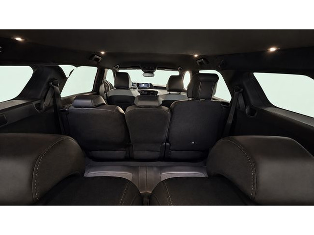 Peugeot5008 Hybrid 1.2 Allure eDCS6 107 kW (145 CV) Vehículo usado en Barcelona - 9