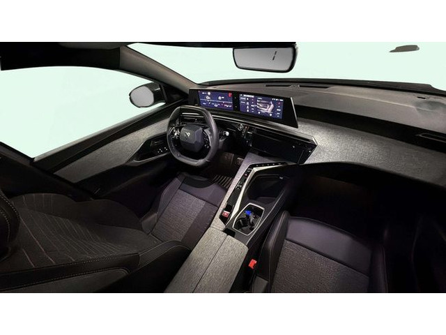Peugeot5008 Hybrid 1.2 Allure eDCS6 107 kW (145 CV) Vehículo usado en Barcelona - 12