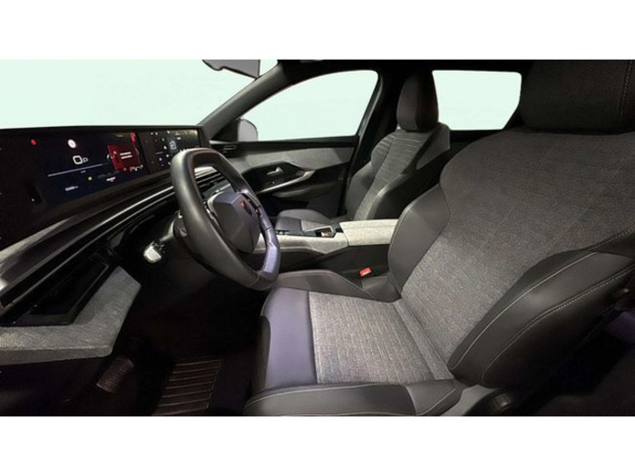 Peugeot3008 Hybrid 145 Allure eDCS6 107 kW (145 CV) Vehículo usado en Barcelona - 9 Peugeot3008 Hybrid 145 Allure eDCS6 107 kW (145 CV) Vehículo usado en Barcelona - 9