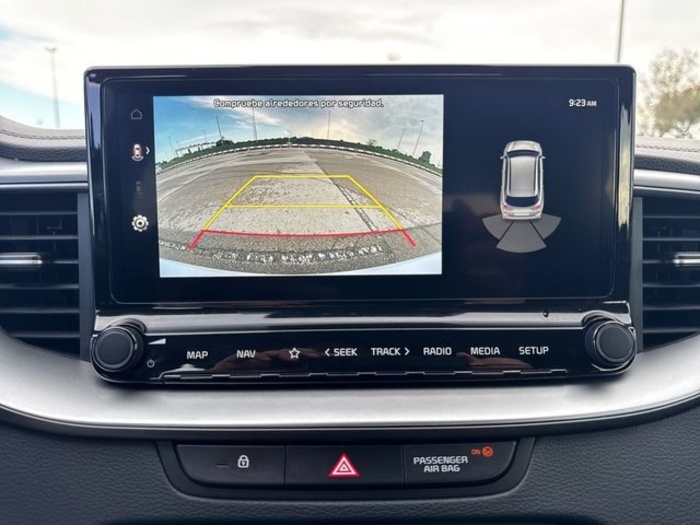 KiaCeed 1.0 MHEV Drive DCT 74 kW (100 CV) Vehículo usado en Barcelona - 17 KiaCeed 1.0 MHEV Drive DCT 74 kW (100 CV) Vehículo usado en Barcelona - 17