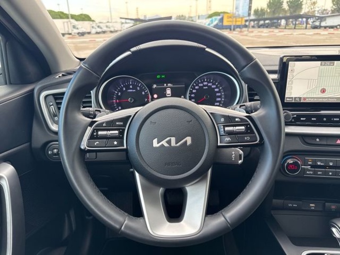 KiaCeed 1.0 MHEV Drive DCT 74 kW (100 CV) Vehículo usado en Barcelona - 20 KiaCeed 1.0 MHEV Drive DCT 74 kW (100 CV) Vehículo usado en Barcelona - 20