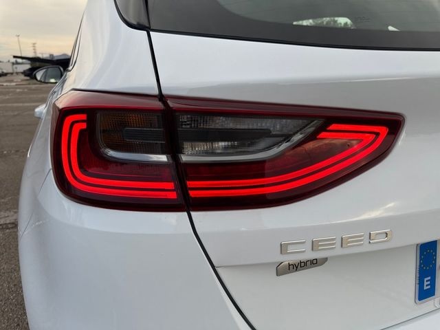 KiaCeed 1.0 MHEV Drive DCT 74 kW (100 CV) Vehículo usado en Barcelona - 24