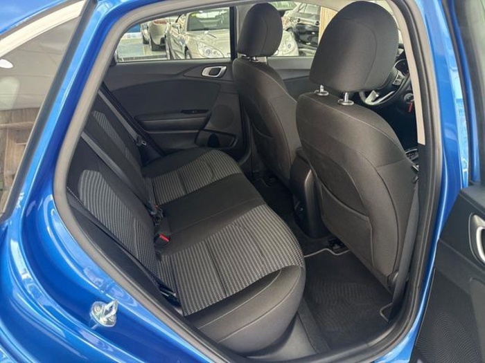 KiaCeed 1.0 MHEV Drive DCT 74 kW (100 CV) Vehículo usado en Barcelona - 14 KiaCeed 1.0 MHEV Drive DCT 74 kW (100 CV) Vehículo usado en Barcelona - 14
