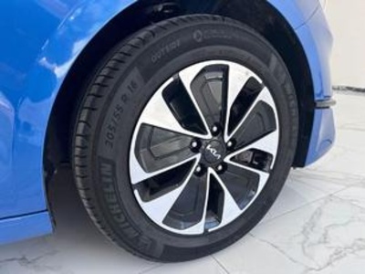 Kia Ceed 1.0 MHEV Drive DCT 74 kW (100 CV) Kia Ceed 1.0 MHEV Drive DCT 74 kW (100 CV)