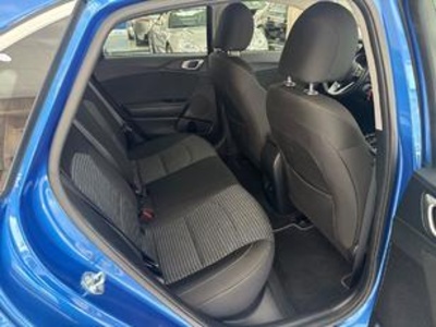 Kia Ceed 1.0 MHEV Drive DCT 74 kW (100 CV) Kia Ceed 1.0 MHEV Drive DCT 74 kW (100 CV)