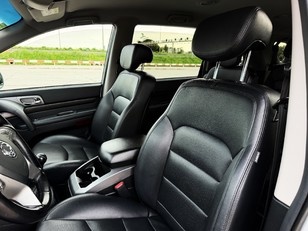 Ssangyong Rodius D22T Limited 131 kW (178 CV)