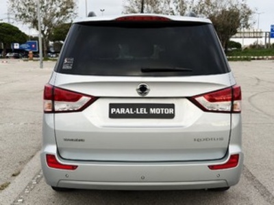Ssangyong Rodius D22T Limited 131 kW (178 CV) Ssangyong Rodius D22T Limited 131 kW (178 CV)