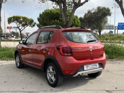 Dacia Sandero Stepway TCe 66 kW (90 CV) Dacia Sandero Stepway TCe 66 kW (90 CV)