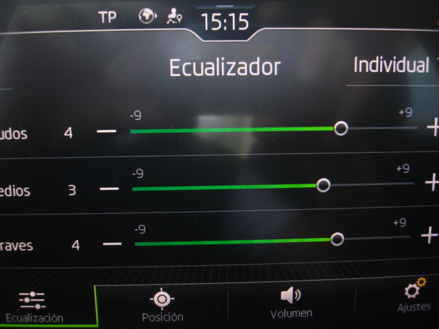SkodaKamiq 1.0 TSI Ambition 81 kW (110 CV) Vehículo usado en Barcelona - 18