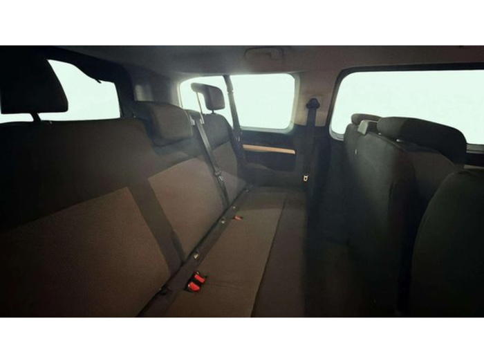 PeugeotTraveller BlueHDi 120 Business Long 88 kW (120 CV) Vehículo usado en Barcelona - 11 PeugeotTraveller BlueHDi 120 Business Long 88 kW (120 CV) Vehículo usado en Barcelona - 11