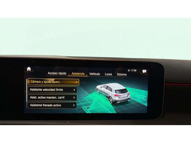 Mercedes-BenzClase A 180 100 kW (136 CV) Vehículo usado en Barcelona - 15