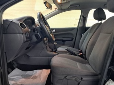 Ford Focus 1.6 Trend 74 kW (100 CV) Ford Focus 1.6 Trend 74 kW (100 CV)