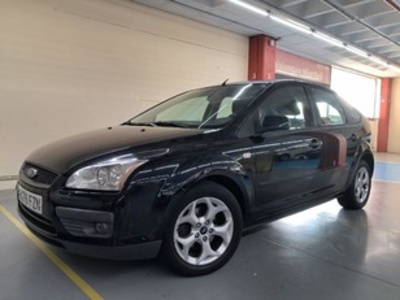 Ford Focus 1.6 Trend 74 kW (100 CV) Ford Focus 1.6 Trend 74 kW (100 CV)