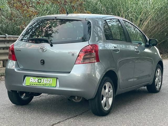ToyotaYaris 1.3 VVT-i Sol 64 kW (87 CV) Vehículo usado en Barcelona - 3