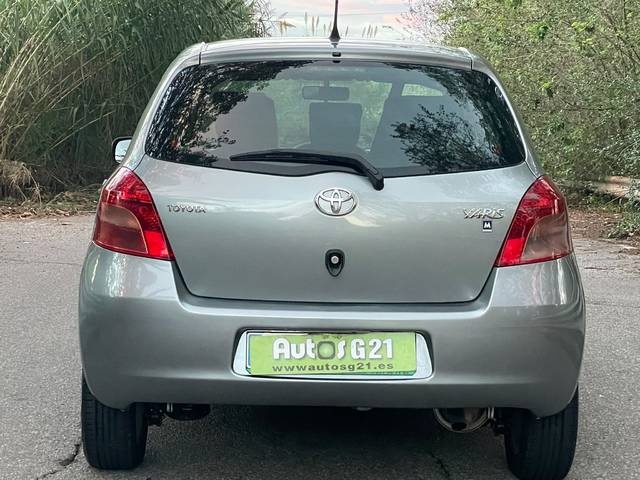 ToyotaYaris 1.3 VVT-i Sol 64 kW (87 CV) Vehículo usado en Barcelona - 7
