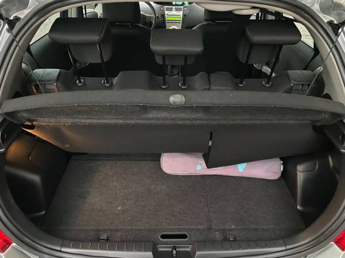 ToyotaYaris 1.3 VVT-i Sol 64 kW (87 CV) Vehículo usado en Barcelona - 9 ToyotaYaris 1.3 VVT-i Sol 64 kW (87 CV) Vehículo usado en Barcelona - 9