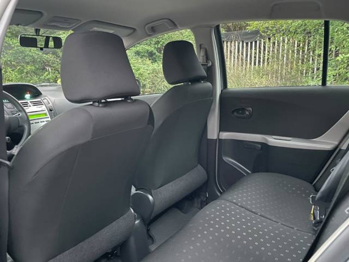 ToyotaYaris 1.3 VVT-i Sol 64 kW (87 CV) Vehículo usado en Barcelona - 11 ToyotaYaris 1.3 VVT-i Sol 64 kW (87 CV) Vehículo usado en Barcelona - 11