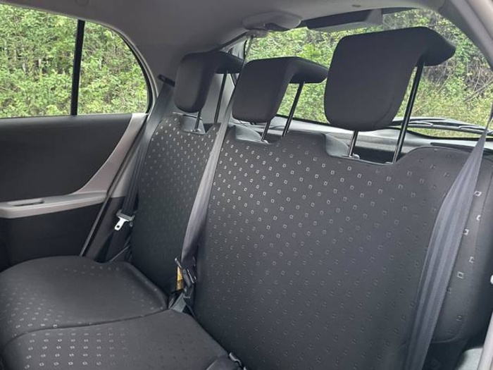ToyotaYaris 1.3 VVT-i Sol 64 kW (87 CV) Vehículo usado en Barcelona - 12 ToyotaYaris 1.3 VVT-i Sol 64 kW (87 CV) Vehículo usado en Barcelona - 12