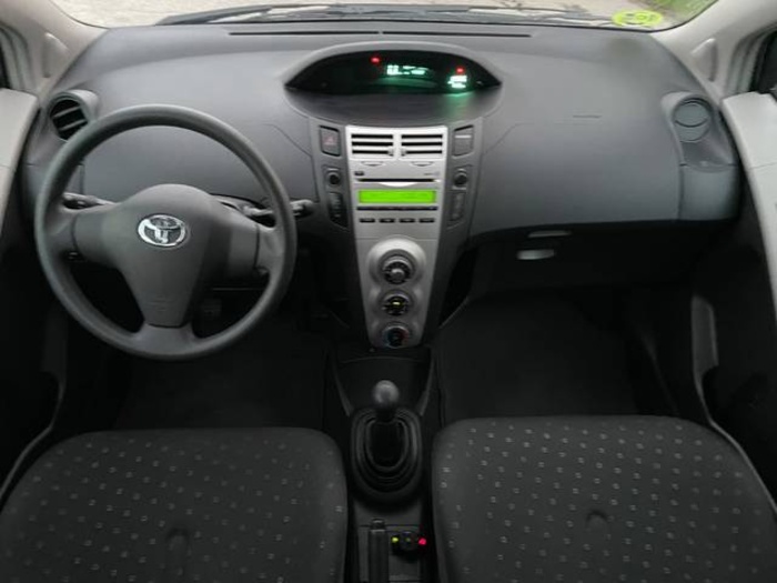 ToyotaYaris 1.3 VVT-i Sol 64 kW (87 CV) Vehículo usado en Barcelona - 13 ToyotaYaris 1.3 VVT-i Sol 64 kW (87 CV) Vehículo usado en Barcelona - 13