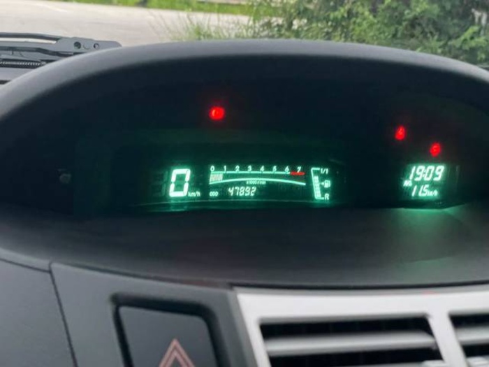 ToyotaYaris 1.3 VVT-i Sol 64 kW (87 CV) Vehículo usado en Barcelona - 20 ToyotaYaris 1.3 VVT-i Sol 64 kW (87 CV) Vehículo usado en Barcelona - 20