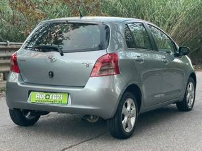 Toyota Yaris 1.3 VVT-i Sol 64 kW (87 CV) Toyota Yaris 1.3 VVT-i Sol 64 kW (87 CV)