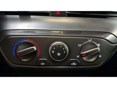 Hyundai i20 1.2 MPI Essence 59 kW (79 CV) Hyundai i20 1.2 MPI Essence 59 kW (79 CV)