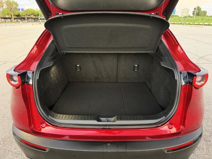 MazdaCX-30 2.0 e-SKYACTIV-X Homura 2WD 137 kW (186 CV) Vehículo usado en Barcelona - 37 MazdaCX-30 2.0 e-SKYACTIV-X Homura 2WD 137 kW (186 CV) Vehículo usado en Barcelona - 37