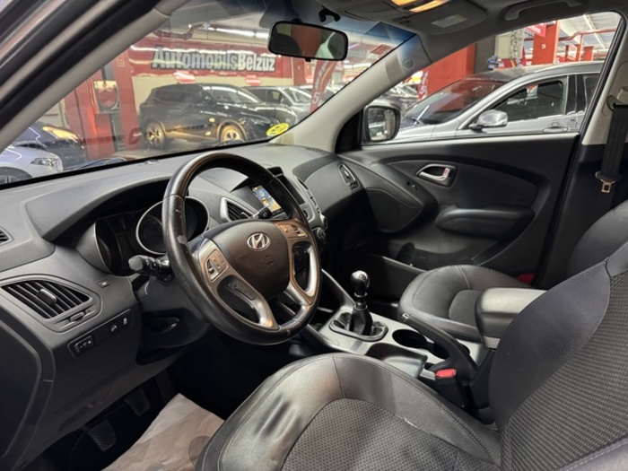 Hyundaiix35 1.7 CRDI GLS Comfort Sky 4x2 85 kW (116 CV) Vehículo usado en Barcelona - 3 Hyundaiix35 1.7 CRDI GLS Comfort Sky 4x2 85 kW (116 CV) Vehículo usado en Barcelona - 3