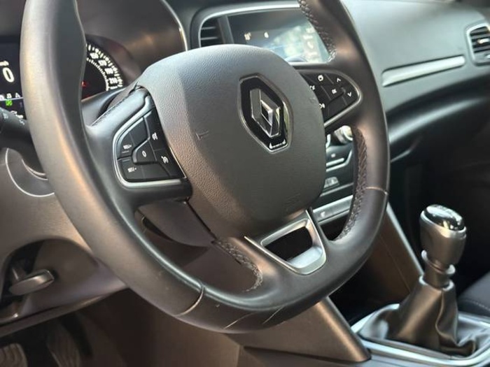 RenaultMegane Intens TCe 103 kW (140 CV) GPF Vehículo usado en Barcelona - 15 RenaultMegane Intens TCe 103 kW (140 CV) GPF Vehículo usado en Barcelona - 15