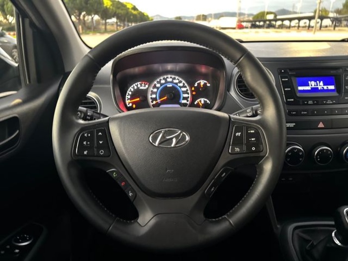 Hyundaii10 1.2 Black Line 64 kW (87 CV) Vehículo usado en Barcelona - 19 Hyundaii10 1.2 Black Line 64 kW (87 CV) Vehículo usado en Barcelona - 19