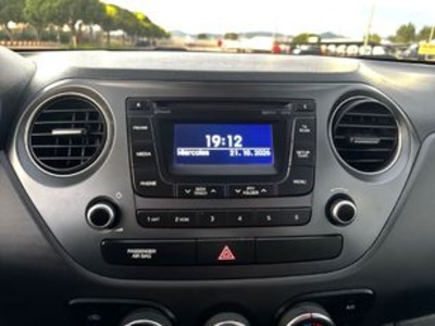 Hyundai i10 1.2 Black Line 64 kW (87 CV) Hyundai i10 1.2 Black Line 64 kW (87 CV)