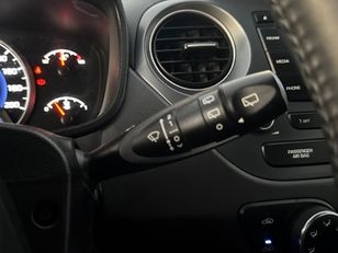 Hyundai i10 1.2 Black Line 64 kW (87 CV)