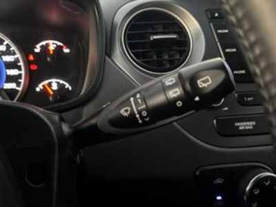 Hyundai i10 1.2 Black Line 64 kW (87 CV) Hyundai i10 1.2 Black Line 64 kW (87 CV)