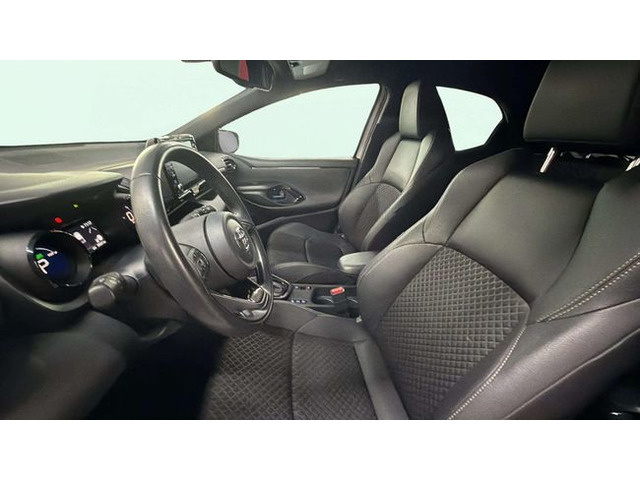ToyotaYaris 120H Business Plus 85 kW (116 CV) Vehículo usado en Barcelona - 9