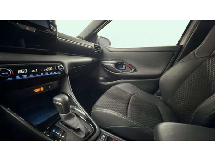 ToyotaYaris 120H Business Plus 85 kW (116 CV) Vehículo usado en Barcelona - 14 ToyotaYaris 120H Business Plus 85 kW (116 CV) Vehículo usado en Barcelona - 14
